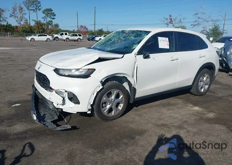 2025 Honda Hr-V 2Wd Lx z USA, uszkodzony, nr VIN 3CZRZ1H38SM737930